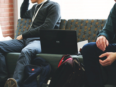 【软件选择指南】专业推荐的短信轰在线轰炸免费网站